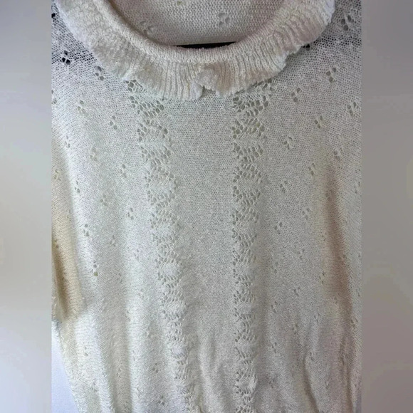 VTG pointelle knit ivory sweater size S-M (see measurements) ruffle neck romance - Picture 2 of 8